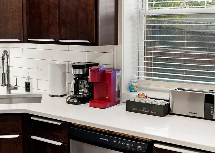 Appartement Welcome To Our Charming 2bd 2ba Pilsen *