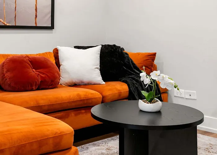Appartement Welcome To Our Charming 2bd 2ba Pilsen *