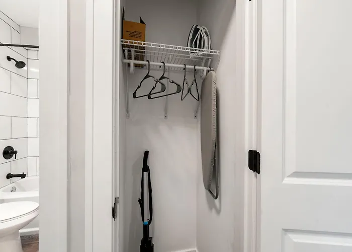 Welcome To Our Charming 2bd 2ba Pilsen * Chicago