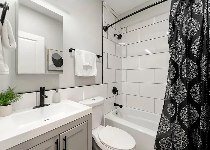 Welcome To Our Charming 2bd 2ba Pilsen Appartement Chicago